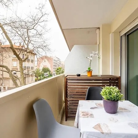 Le Roxane Joli Cocon Avec Petite Terrasse Cannes