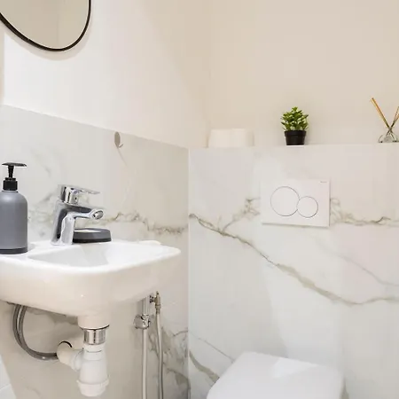 Le Roxane Joli Cocon Avec Petite Terrasse