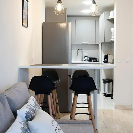 Le Roxane Joli Cocon Avec Petite Terrasse Lägenhet