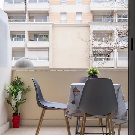 Le Roxane Joli Cocon Avec Petite Terrasse Apartament Cannes