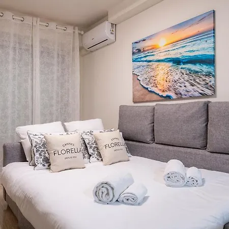 Apartament Le Roxane Joli Cocon Avec Petite Terrasse *